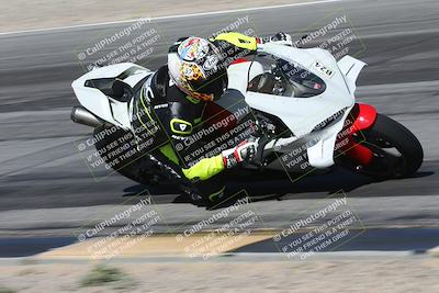 media/Oct-30-2025-Racers Edge (Thu) [[dabbdaf680]]/3-B Group/Session 3 (Turn 15 Inside)/